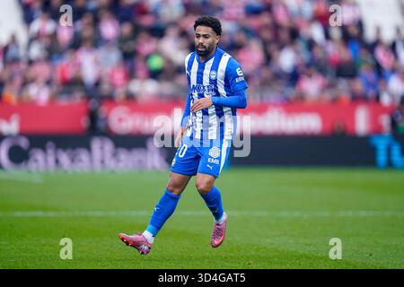 Girona, Spagna. 8 novembre 2025. Calebe del Deportivo Alaves durante la partita della Liga 2025-2026, data 12 tra il Girona FC e il Deportivo Alaves giocata allo Stadio Montilivi l'8 novembre 2025 a Girona, Spagna. (Foto di Sergio Ruiz/PRESSIN) credito: PRESSINPHOTO SPORTS AGENCY/Alamy Live News Foto Stock