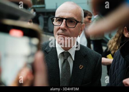 Daniel Day-Lewis accoglie i fan al BFI London Film Festival 2025 per la prima proiezione di "Anemone" Foto Stock