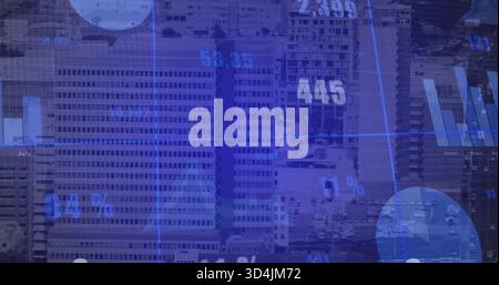 Mostra alte facciate di uffici sovrapposte al centro città, con sovrapposizioni numeriche, istogrammi, grafici Foto Stock