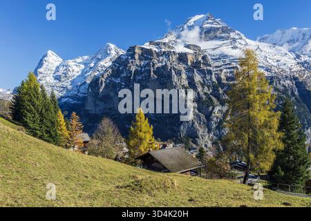 Vista di Eiger, Monch e Jungfrau da Murren, Canton Berna, Svizzera Foto Stock