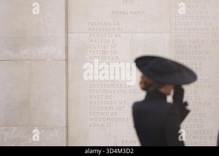 La Principessa di Galles partecipa al servizio della memoria per celebrare l'Armistizio al National Memorial Arboretum di Alrewas, Staffordshire. Data foto: Martedì 11 novembre 2025. Foto Stock