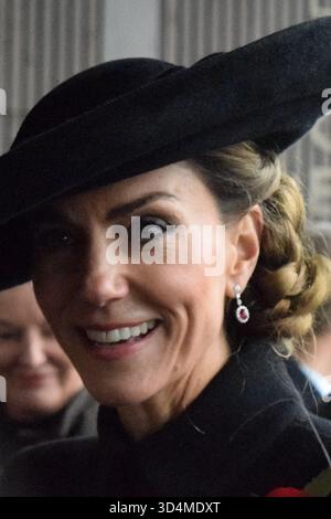 ALREWAS, STAFFORDSHIRE, martedì 11 novembre 2025. Sua altezza reale la Principessa del Galles arriva al National Memorial Arboreutm per la commemorazione nazionale del giorno dell'armistizio. Foto Stock