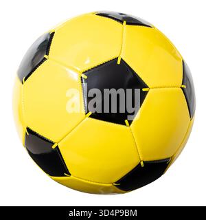 Pallone da calcio giallo e nero isolato su sfondo bianco Foto Stock