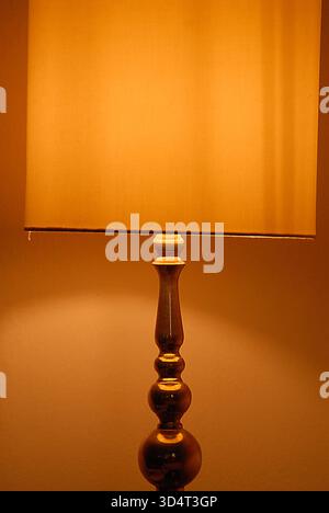 Copenaghen/Danimarca/11 novembre 2025/ lampada da tavolo a kastrup copenhagen.(foto. Francis Joseph DeAnn/Dean Pictures) (non per uso commerciale e solo per uso editoriale) Foto Stock