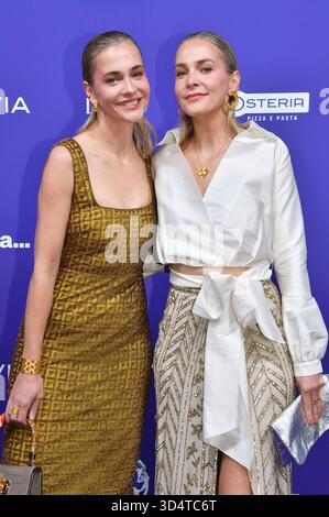 Julia Meise e Nina Meise beim omaggio a Bambi 2025 all'Hotel Charles. München, 11.11.2025 *** Julia Meise e Nina Meise al omaggio a Bambi 2025 al Charles Hotel Munich, 11 11 2025 foto:XB.xInsingerx/xFuturexImagex tribute 5170 Foto Stock