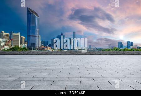 edificio cittadino skyline tramonto nuvola paesaggio strada all'aperto paesaggio urbano Foto Stock