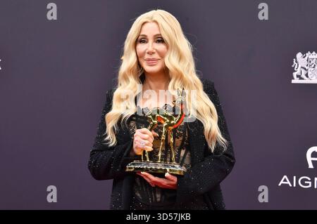 Cher bei der 77. Bambi-Verleihung 2025 nei den Bavaria Filmstudios. München, 13.11.2025 *** Cher ai Bambi Awards 77 2025 ai Bavaria Filmstudios Monaco di Baviera, 13 11 2025 foto:XB.xInsingerx/xFuturexImagex bambi 5571 Foto Stock
