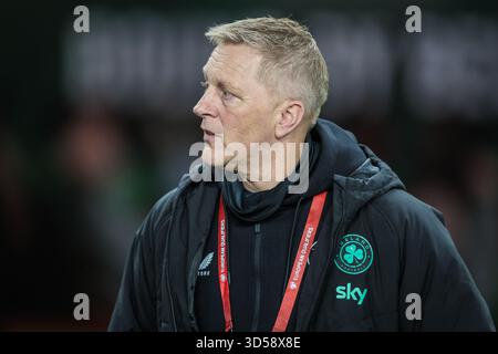 13 novembre 2025, Aviva Stadium, Dublino, Irlanda - 2026 qualificazioni ai Mondiali: Irlanda 2 - Portogallo 0; Irlanda allenatore Heimir Hallgrímsson Foto Stock