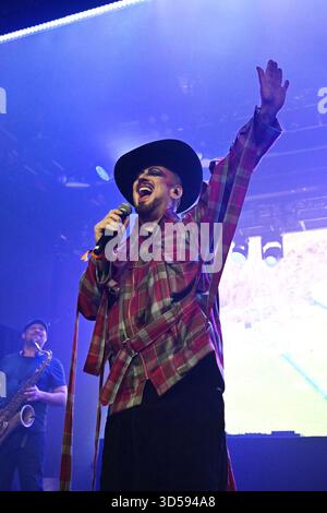 REGNO UNITO. 14 novembre 2025. LONDRA, INGHILTERRA - 13 NOVEMBRE: Boy George si esibisce per il concerto "i Love Jamaica" al KOKO il 13 novembre 2025 a Londra, Inghilterra. CAP/Mar © Mar/Capital Pictures credito: Capital Pictures/Alamy Live News Foto Stock