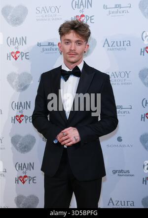 Londra, Regno Unito. 14 novembre 2025. Connor Ball ha partecipato al ballo di gala Chain of Hope 2025 al Museo di storia naturale di Londra (foto di Brett Cove/SOPA Images/Sipa USA) crediti: SIPA USA/Alamy Live News Foto Stock