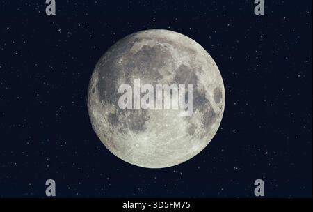 Foto nitide della luna piena con stelle nel cielo notturno blu scuro Foto Stock