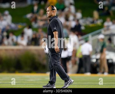 Waco, Texas, Stati Uniti. 15 novembre 2025. Il capo-allenatore DEI Baylor DAVE ARANDA durante la seconda metà della partita di football tra i Baylor Bears e gli Utah Utes il 15 novembre 2025 a Waco, Texas. (Credit Image: © Scott Coleman/ZUMA Press Wire) SOLO PER USO EDITORIALE! Non per USO commerciale! Foto Stock