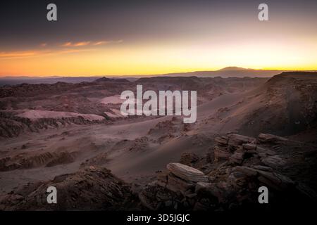 Tramonto sulla Valle della Luna vicino a San Pedro de Atacama Foto Stock