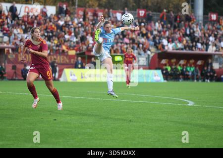 ROMA ITALIA 16 NOVEMBRE 2025 ITALIA DONNA SERIE A: AS ROMA - LAZIO allo Stadio delle tre Fontane di Roma, partita tra AS Roma e Lazio per le donne italiane Foto Stock