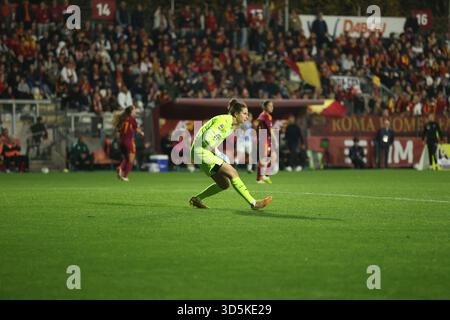 ROMA ITALIA 16 NOVEMBRE 2025 ITALIA DONNA SERIE A: AS ROMA - LAZIO allo Stadio delle tre Fontane di Roma, partita tra AS Roma e Lazio per le donne italiane Foto Stock