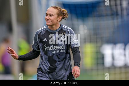 DEU, Wolfsburg, Hoffenheim vs Eintracht Frankfurt, DFB-Pokal [Coppa di Germania] per donne, DFB, Saison 2526, Dietmar-Hopp-Stadion, Round of 16 in the picture: Lisanne Gräwe (Eintracht Frankfurt #8) LE NORMATIVE DFB/DFL VIETANO QUALSIASI USO DI FOTOGRAFIE COME IMMAGINE Foto Stock