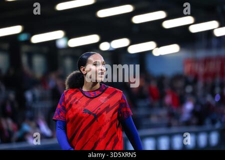 Lisa Baum (RB Leipzig Women, #11) durante il riscaldamento prima della partita, RB Leipzig Women vs SV Werder Brema Women, Football, DFB Cup Women, Round of 16, stagione 2025/2026, 16.11.2025, LE NORMATIVE DFL VIETANO QUALSIASI USO DI FOTOGRAFIE COME SEQUENZE DI IMMAGINI E/O Q Foto Stock