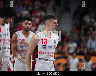 13 Matteo Librizzi Openjob Metis Varese durante il mach tra Openjob Metis Varese e Pallacanestro Cantù, domenica 16 novembre 2025, a Varese, al Palasport Lino Oldrini. (Foto di Fabio Averna/Sipa USA) credito: SIPA USA/Alamy Live News Foto Stock