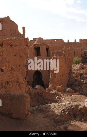 Vista di Ouarzazate città vecchia aka kasbah e gru nido, Marocco Foto Stock