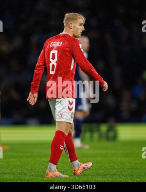 Hampden Park, Glasgow, Scozia, Regno Unito. 18 novembre 2025. Scozia V Danimarca, qualificazioni alla Coppa del mondo UEFA, fase a gironi, gruppo C. Gustav Isaksen Danimarca. Crediti: WM Sport Media / Alamy Live News Foto Stock