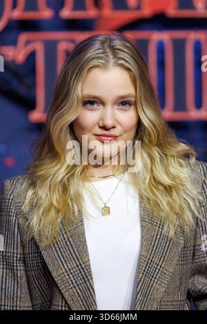 Fan Event - Stranger Things 5 - chiara Tews beim Netflix Stranger Things Staffel 5 fan Event im Flughafen Tempelhof Hangar 07:00 18.11.2025 a Berlino. *** Evento fan Stranger Things 5 chiara Tews all'evento fan della stagione 5 di Netflix Stranger Things presso l'aeroporto Tempelhof Hangar 7 il 18 11 2025 a Berlino Copyright: XEventpressxKochanx Foto Stock