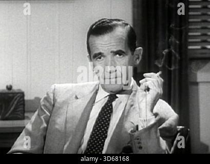 EDWARD R MURROW (1908-1965), emittente statunitense intorno al 1965 Foto Stock
