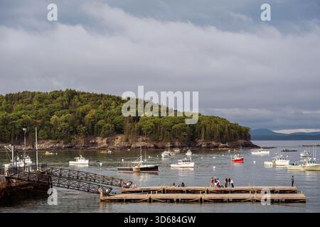 Vista del molo di Bar Harbor, dell'Acadia National Park, di Mount Desert Island, Maine, Stati Uniti Foto Stock