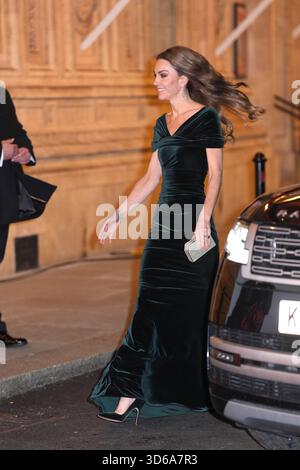 La Principessa del Galles arriva per il Royal Variety Performance alla Royal Albert Hall di Londra. Data foto: Mercoledì 19 novembre 2025. Foto Stock