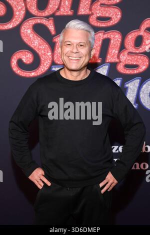 abb- Markus Kavka zu Gast auf dem roten Teppich bei der Europapremiere des Kino Films Song Sung Blue im Zoo Palast Berlin AM 19.11.2025 a Berlino Germania *** abb Markus Kavka come ospite sul Red carpet alla prima europea del film Song Sung Blue allo Zoo Palast Berlin il 19 11 2025 a Berlino Germania Foto Stock