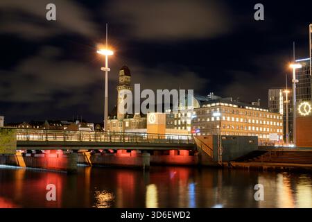 Panorama di Malmo di notte. Malmo, Scania in Svezia. Foto Stock