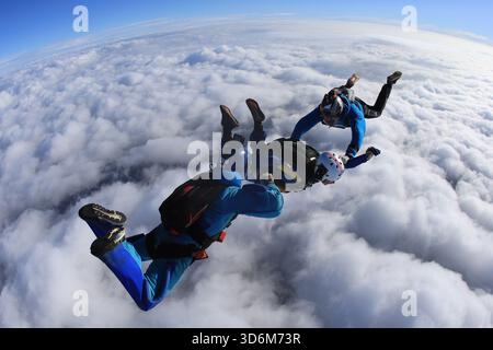 Imparare a fare paracadute - caduta libera accelerata Foto Stock