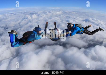 Imparare a fare paracadute - caduta libera accelerata Foto Stock
