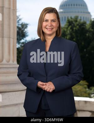 Senatort Slotkin, ritratto ufficiale a Washington, DC il 2 gennaio 2025. (Foto ufficiale del Senato degli Stati Uniti di Renee Bouchard) Foto Stock