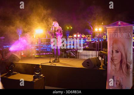 Annemarie Eilfeld - Eröffnung von Weihnachten im Tierpark Friedrichsfelde 2025 am 21.11.2025 a Berlino. Weihnachten im Tierpark Friedrichsfelde *** Annemarie Eilfeld inaugurazione del Natale al Tierpark Friedrichsfelde 2025 il 21 11 2025 a Berlino Natale al Tierpark Friedrichsfelde Foto Stock