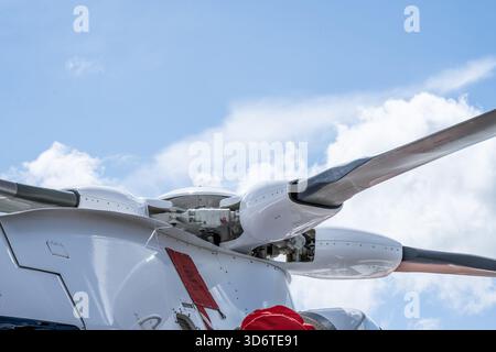 Sola, Norvegia - 16 giugno 2024: Mozzo rotore principale di un elicottero Agusta-Westland AW-101 di ricerca e salvataggio Foto Stock