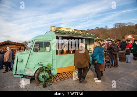 Natale al mercato di Natale della casa di Chatsworth nel Derbyshire Peak District Foto Stock