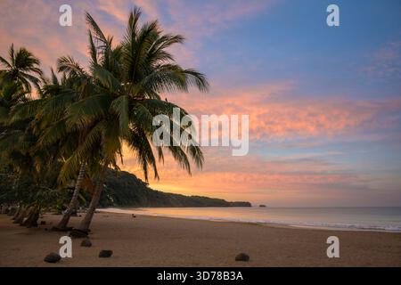 Alba sulla spiaggia di Chacala, Nayarit, Messico. Foto Stock