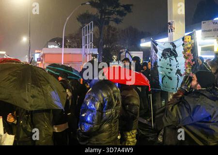 Milano, Italia. 24 novembre 2025. Riconoscimento per anniversario della morte di Ramy Elgaml a Milano, Italia - 24 novembre 2025 credito: LaPresse/Alamy Live News Foto Stock