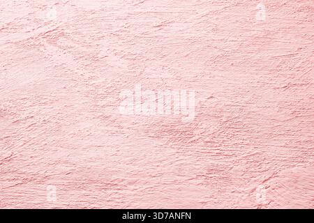 Superficie in gesso rosa chiaro con motivi ruvidi e sottili pennellate naturali Foto Stock