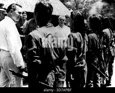 Il governatore dello Stato di New York in Malesia -- quando Thomas E. Dewey, governatore dello Stato di New York, ha visitato la Federazione della Malesia di recente, accompagnato da Malcolm MacDonald, Commissario generale del Regno Unito nel Sud-Est asiatico, ha detto ai giornalisti che era molto impressionato dai progressi compiuti nel ripristinare la stabilità del paese sradicare il terrorismo comunista. Trentamila soldati britannici e Gurkha una forza di polizia di sessantamila uomini e squadroni di British e Commonwealth Air Forces sono aiutati nella lotta contro i banditi da 140.000 volontari malesi part-time. 13 settembre, Foto Stock