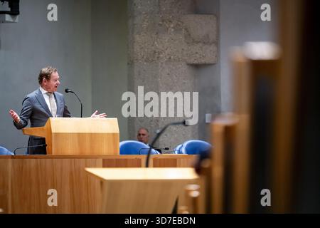 L’AIA – David van Weel, Ministro degli affari esteri e Ministro dell’asilo e delle migrazioni, durante il tempo delle interrogazioni settimanale nella sala plenaria della camera dei rappresentanti. ANP LINA SELG netherlands Out - belgio Out Foto Stock