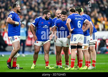 Squadra francese con Emmanuel Meafou Regis Montagne Maxime Lucu e Julien Marchand durante la partita di rugby a 15 della Quilter Nations Series France VS Australia (Wallabies) allo Stade de France il 22 novembre 2025 a Parigi. Foto Stock