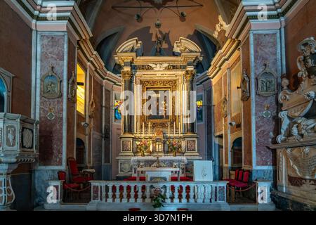 Notre-Dame de Lavasina Altar der Wallfahrtskirche Notre-Dame de Lavasina, Brando, Cap Corse, Korsika, Frankreich Notre-Dame de Lavasina pellegrinaggio chu Foto Stock