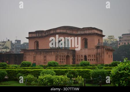 Hammam Khana presso il forte di Lalbagh - architettura storica della Bathhouse Mughal Foto Stock