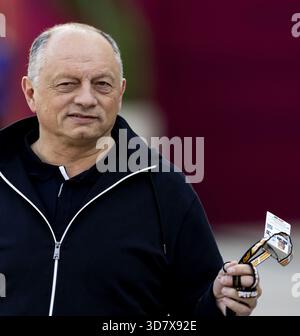 DOHA – il team principal Fred Vasseur arriva sul circuito internazionale di Lusail in vista del Gran Premio del Qatar. Credito di DONAZIONE DELLA CARTEGGIATRICE ANP: Notizie dal vivo ANP/Alamy Foto Stock
