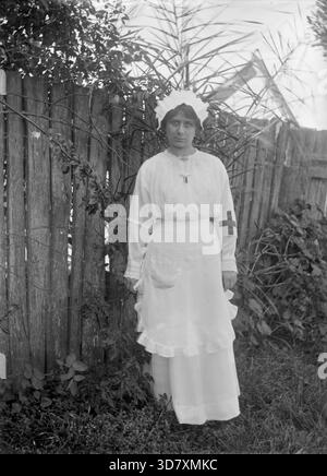 Mary Elizabeth l'Estrange, ( nato il 04-12-1890 in Upper Coomera, Qld., / d. 25-03-1977 a Brisbane, Qld. ) Figlia di Robert Augustus Henry l'Estrange, c1914. Foto Stock
