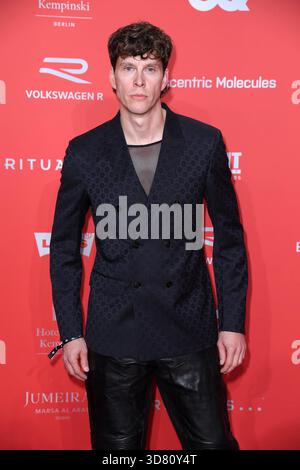 Thilo Reich - GQ MEN OF THE YEAR AWARDS 2025 im Metropol a Berlino AM 27.11.2025 *** Thilo Reich GQ MEN OF THE YEAR AWARDS 2025 al Metropol di Berlino il 27 11 2025 Foto Stock