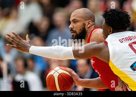 Farum, Danimarca. 27 novembre 2025. Kevin Larsen della Danimarca ha partecipato alle qualificazioni europee alla Coppa del mondo 2027 tra Danimarca e Spagna alla Farum Arena di Farum. Credito: Gonzales Photo/Alamy Live News Foto Stock