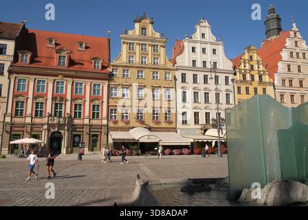 Vecchi edifici barocchi sulla piazza principale del mercato, Breslavia, Slesia, Polonia. Foto Stock