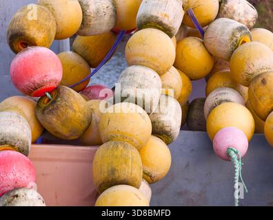 Galleggianti per la pesca astratta Foto Stock